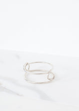 Load image into Gallery viewer, Bracelet 84 in Polished Silver
